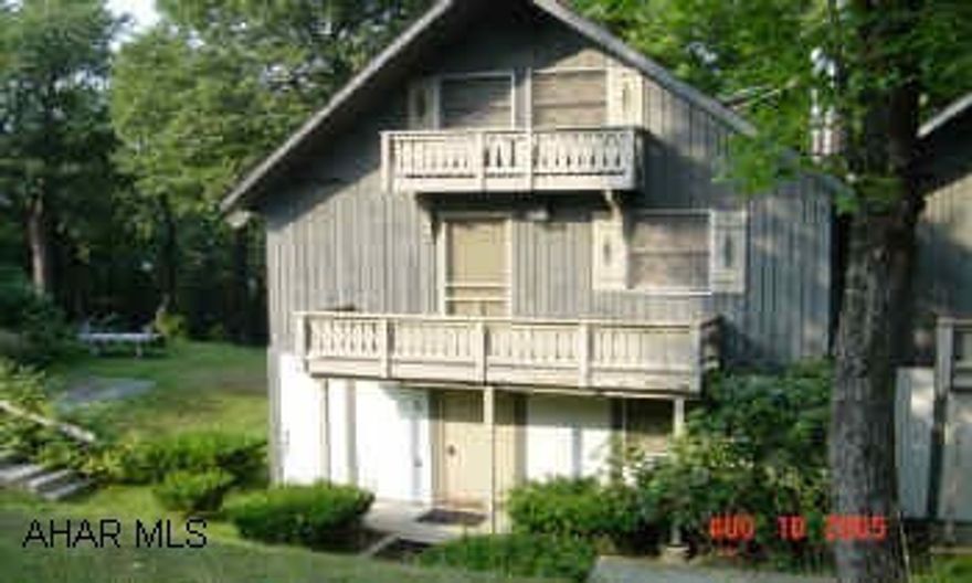 1st floor condo 1BR. Assoc. dues $266.12 qtr . Wooded, year round access.