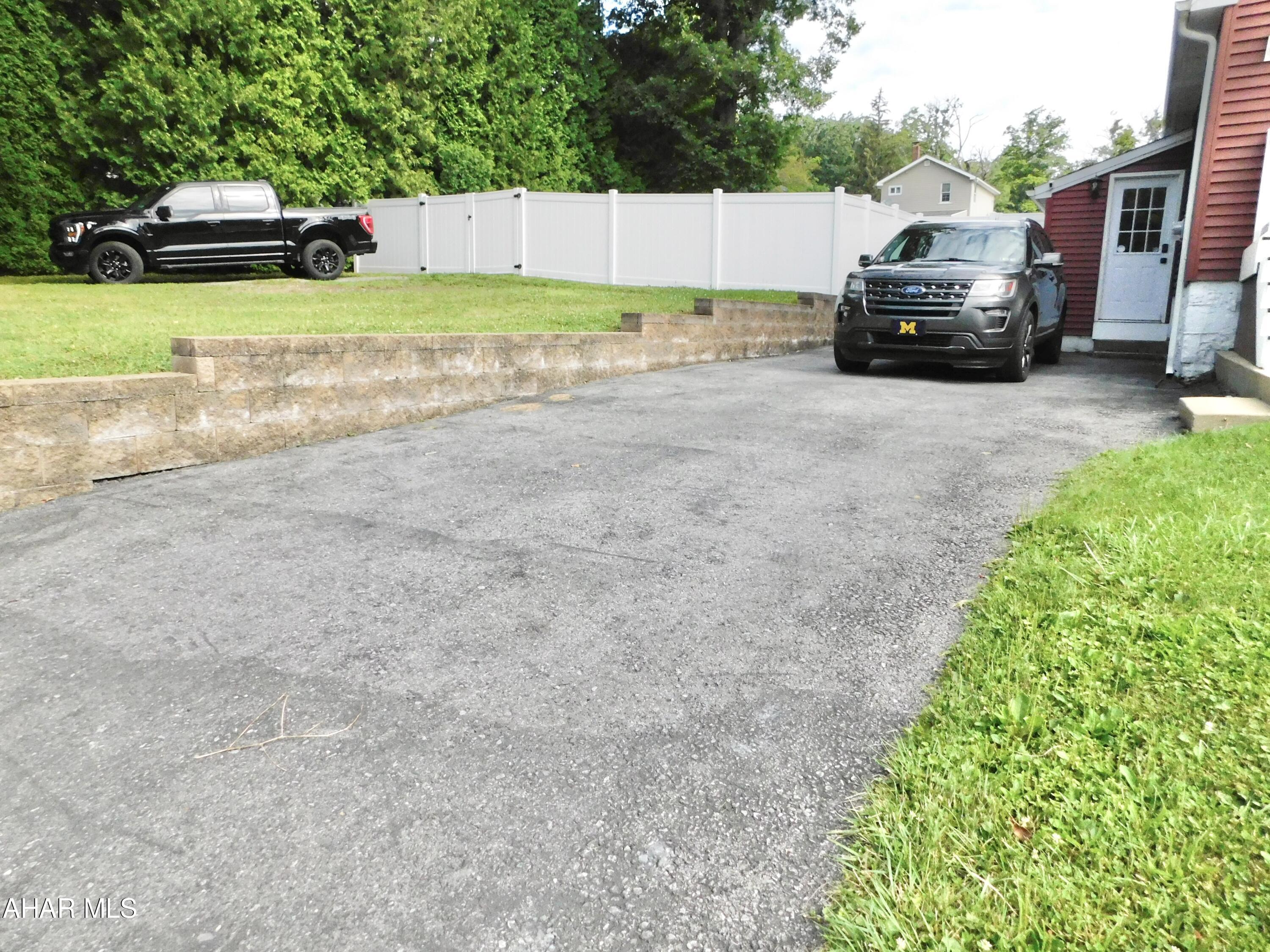 Juniata Gap - Residential