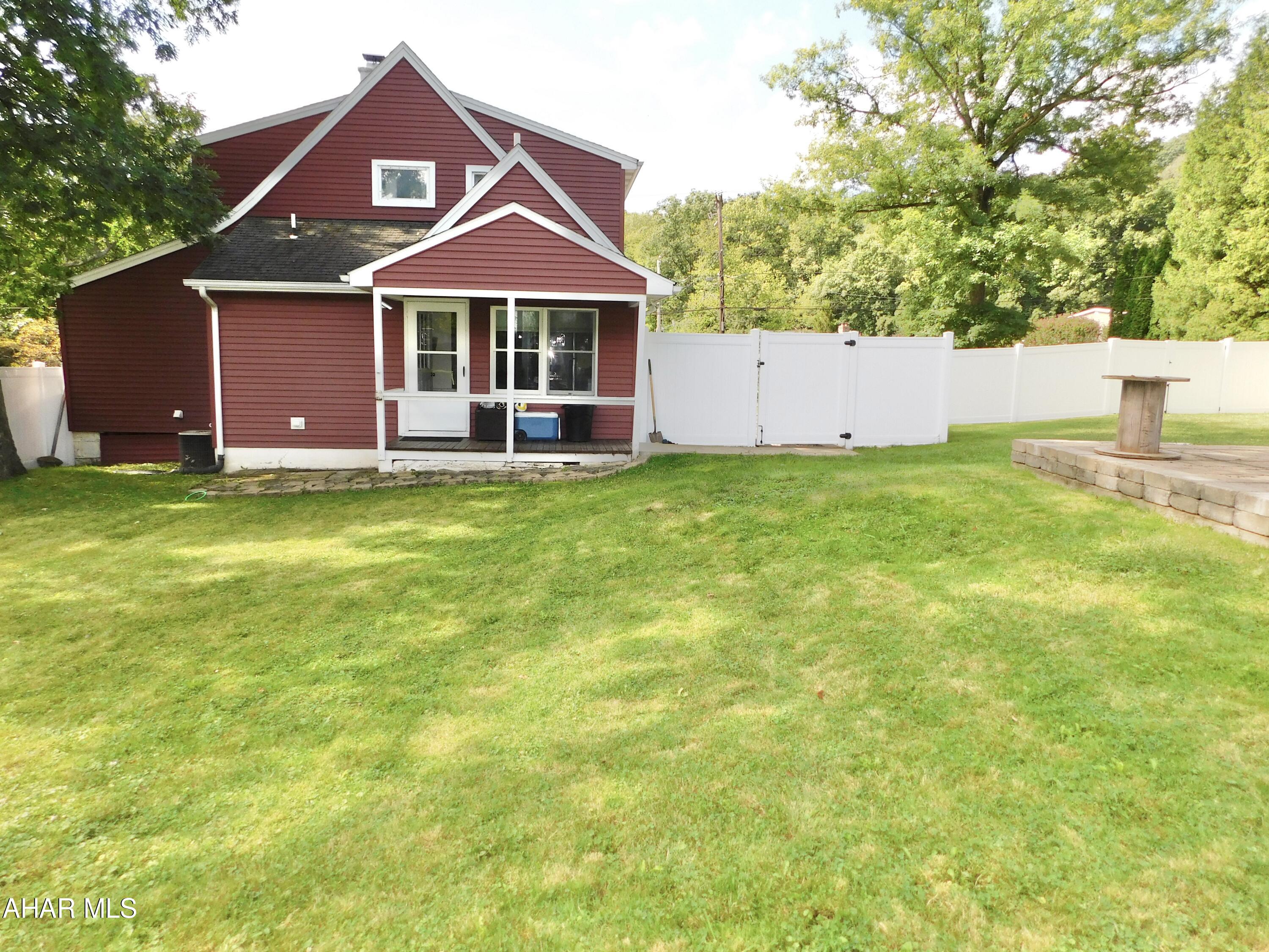 Juniata Gap - Residential