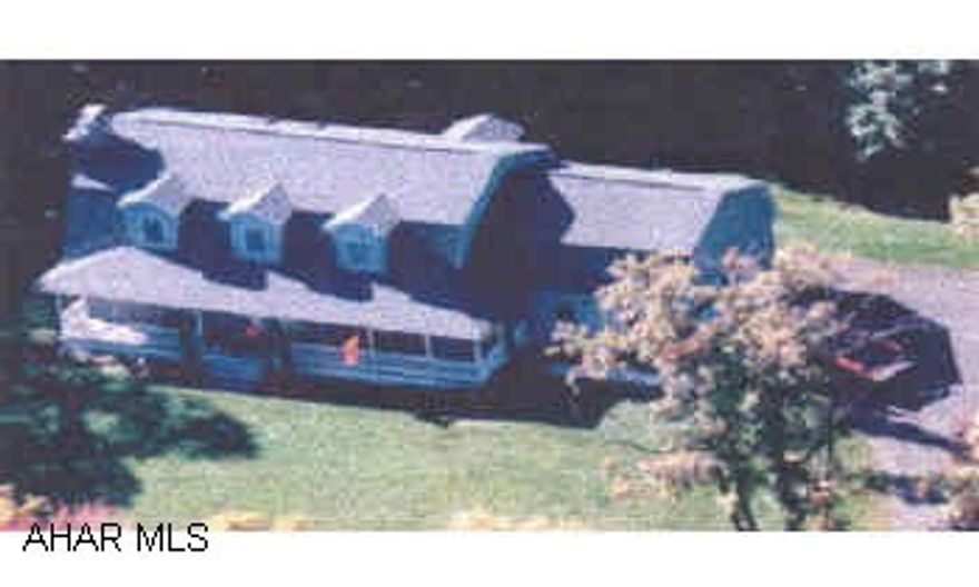 2 story with pool and decking on 12 acres. Only 10 yrs old. 2 story with pool and decking on 12 acres. Only 10 yrs old.