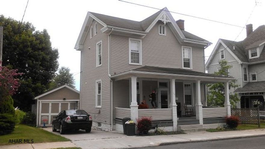 Good looking, well-maintained 3 bedroom, 2 bath 2.5 story home.  Huge Master bedroom.  First floor bedroom and bath.  Large, flat, fenced lot.  Many updates- must see!!