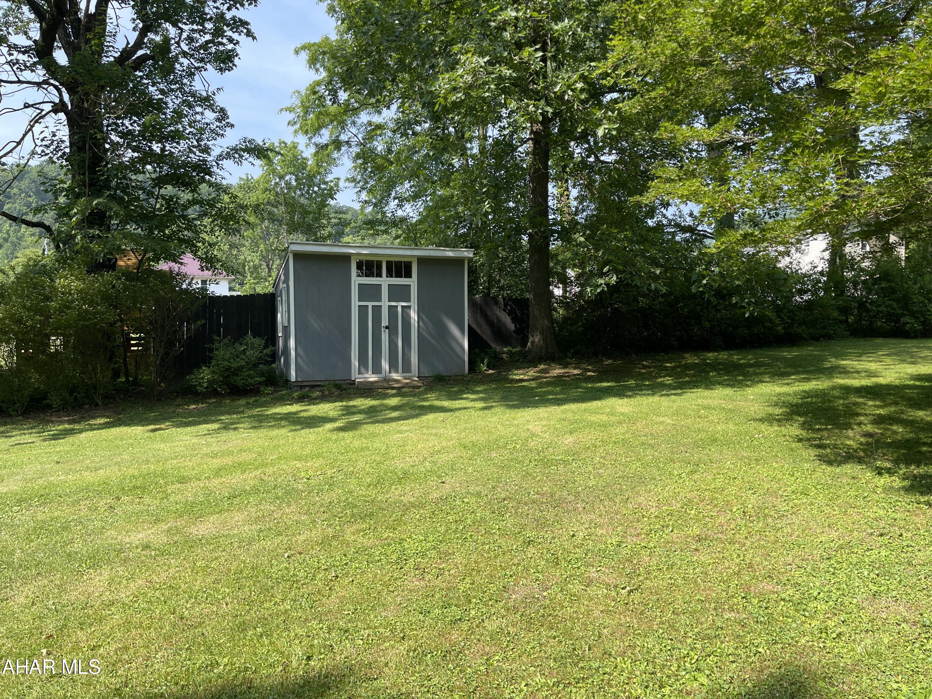 Juniata Gap - Residential