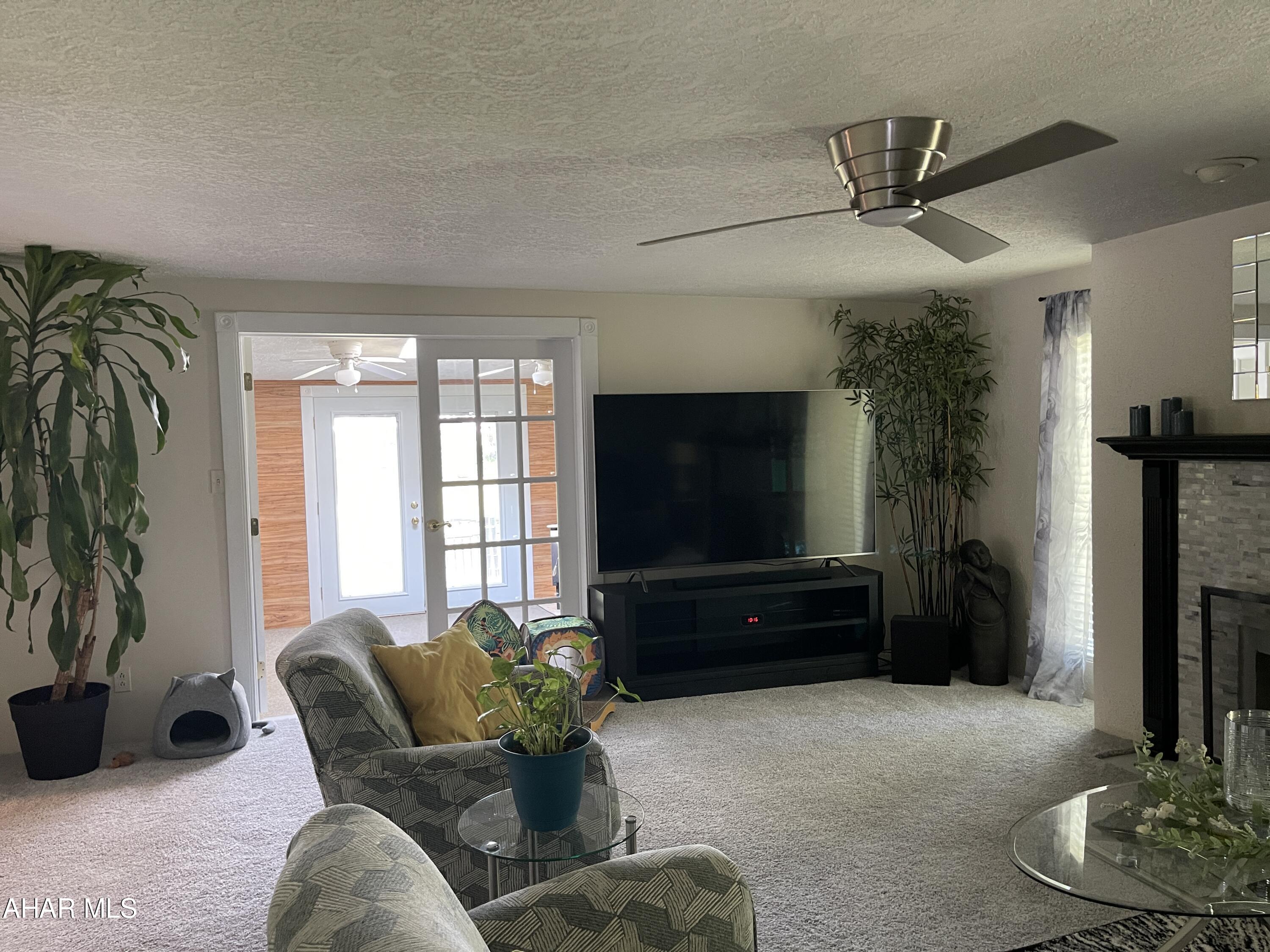 Juniata Gap - Residential