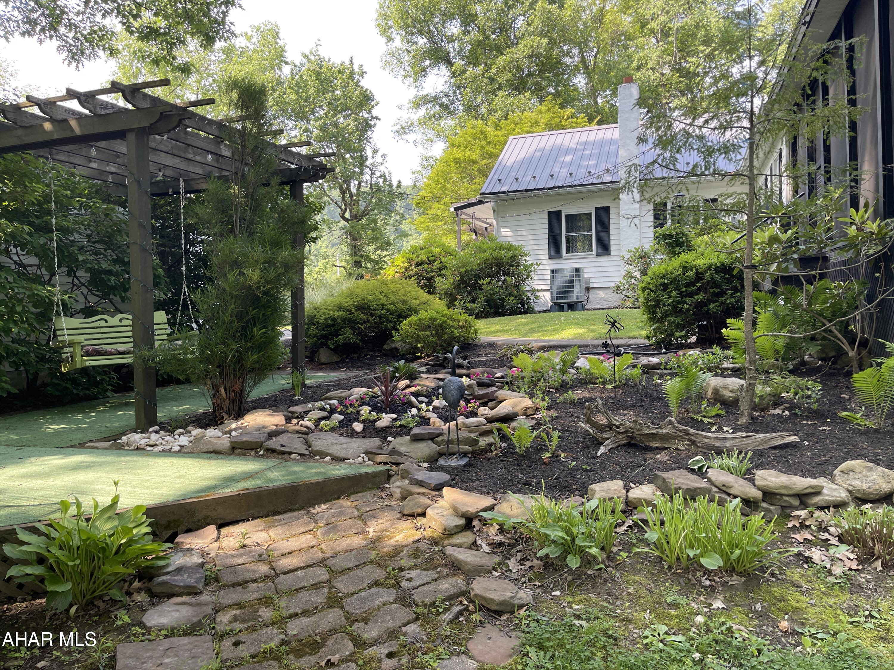 Juniata Gap - Residential