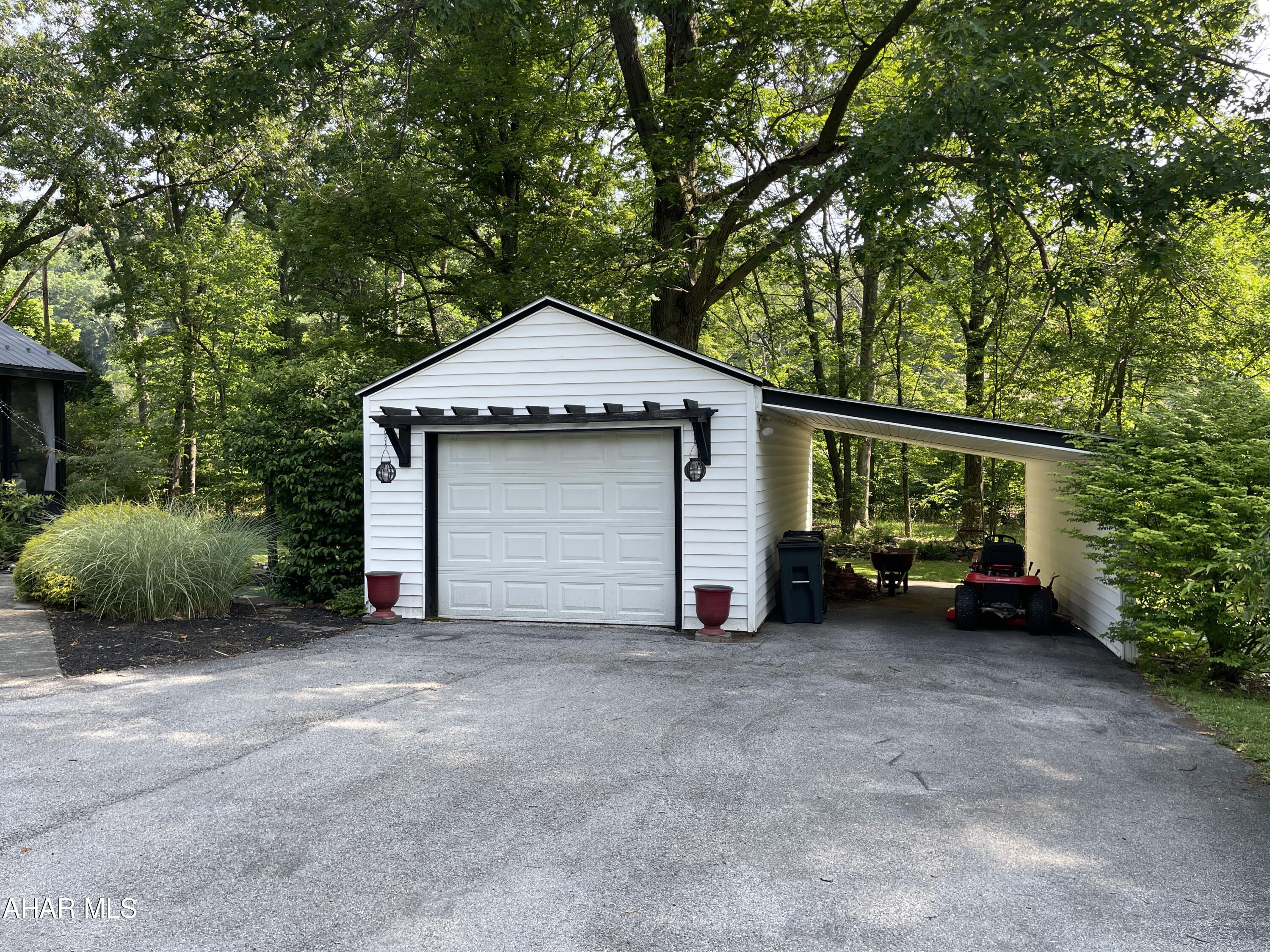 Juniata Gap - Residential