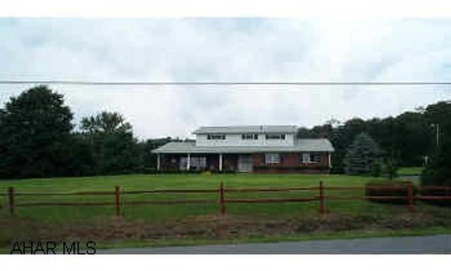 4BR/1.5BA brick 2 story on over 1 acre lot 185x220 irr.-Tremendous view-Great Backyard-elect radiant heat-central vac-2-car gar.-FR w/FP-Range not included. 4BR/1.5BA brick 2 story on over 1 acre lot 185x220 irr.-Tremendous view-Great Backyard-elect radiant heat-central vac-2-car gar.-FR w/FP-Range not included.