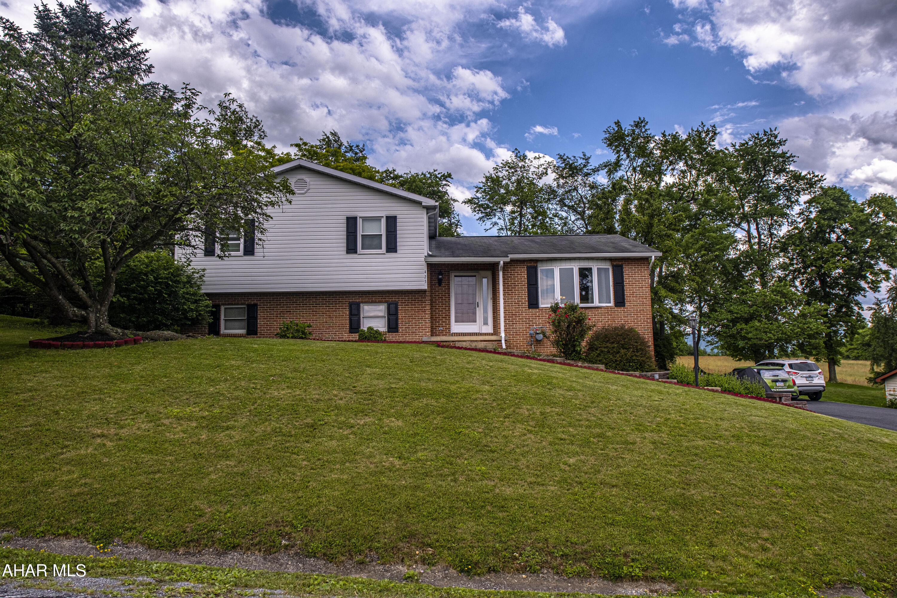 Rolling Hills - Residential