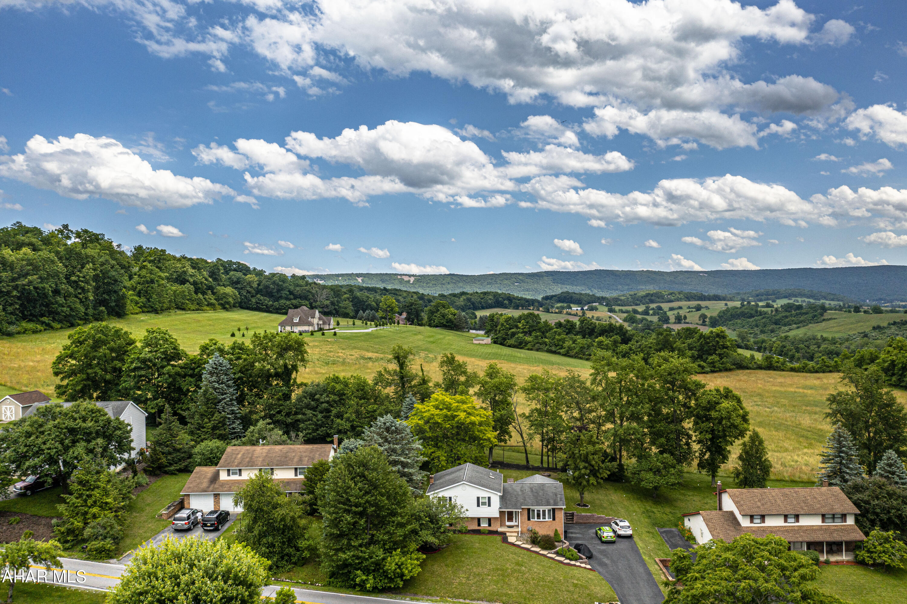 Rolling Hills - Residential