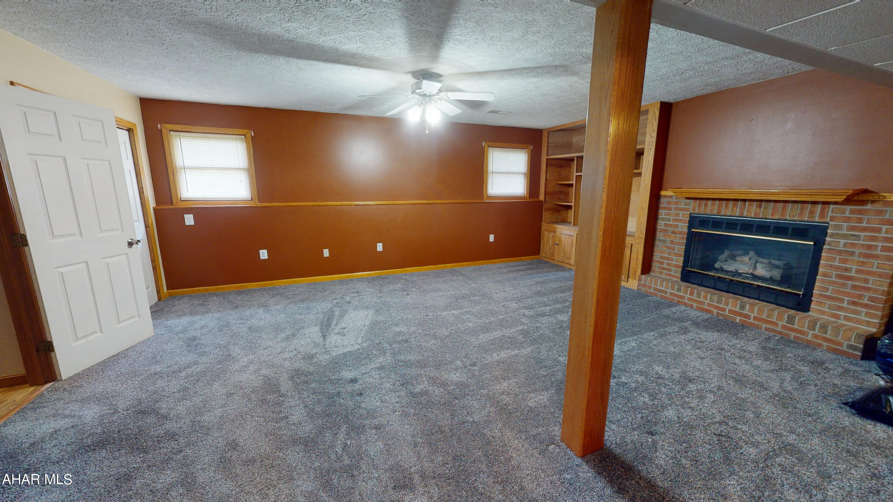 Rolling Hills - Residential