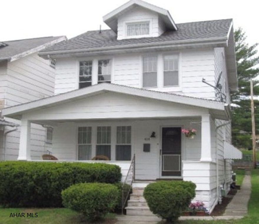 Beautiful home in a lovely neighborhood.   This home is immaculate and move in ready.    Freshly painted.   Hardwood floor throughout.   Double glass doors between the living room and dining room.    Kitchen is updated with a breakfast nook.    There is also a 2 car garage in the rear of the property for off street parking.   Don't miss the opportunity to see this fantastic home  There is also a home warranty including the upgrade!