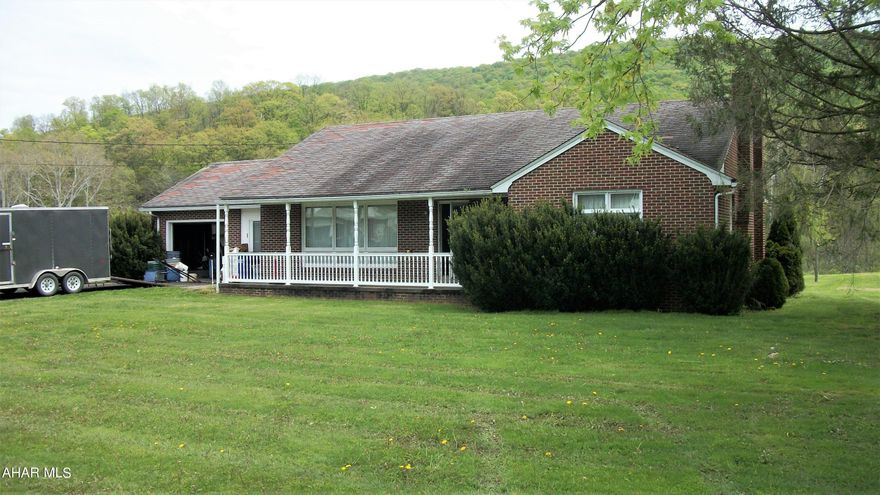 Brick ranch home with 3 bedrooms and 1 bath. With a bit of TLC, this home could be returned to its original glory.  Gently sloping lot contains 0.761 acres.