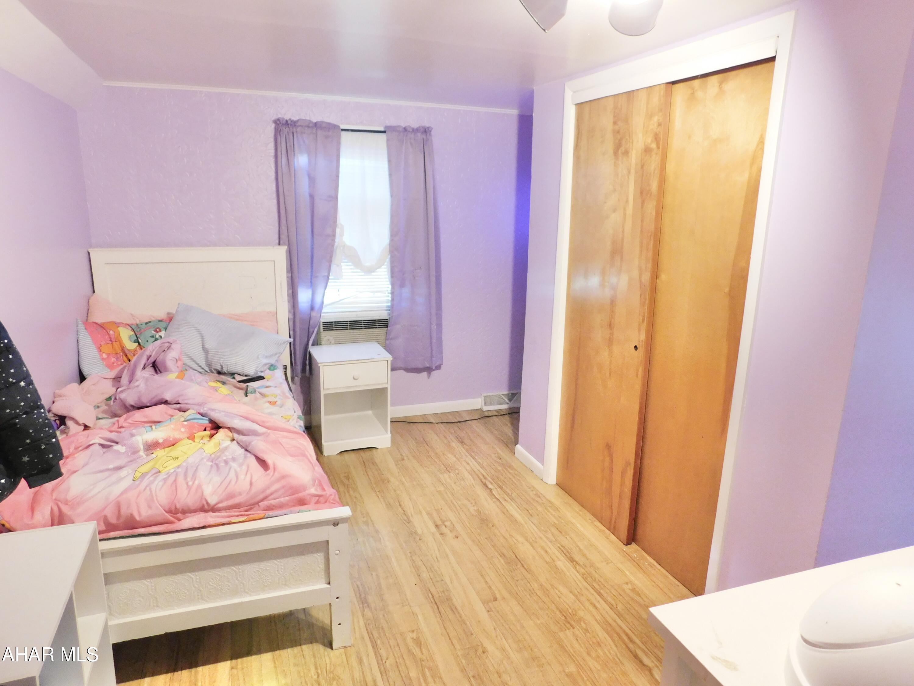 Sinking Valley - Residential