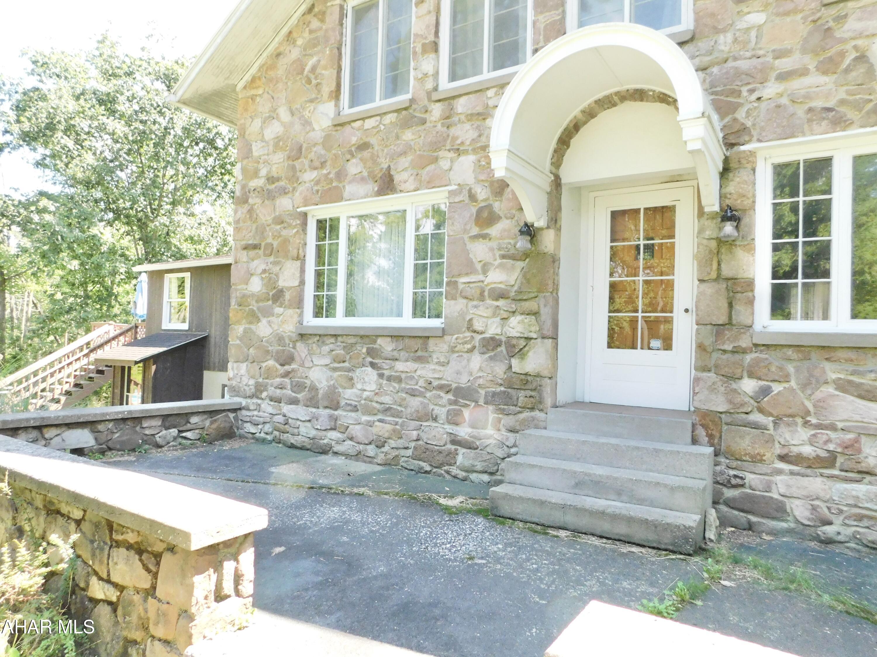 Sinking Valley - Residential