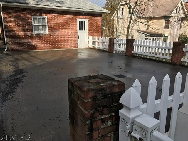 Unknown - Residential