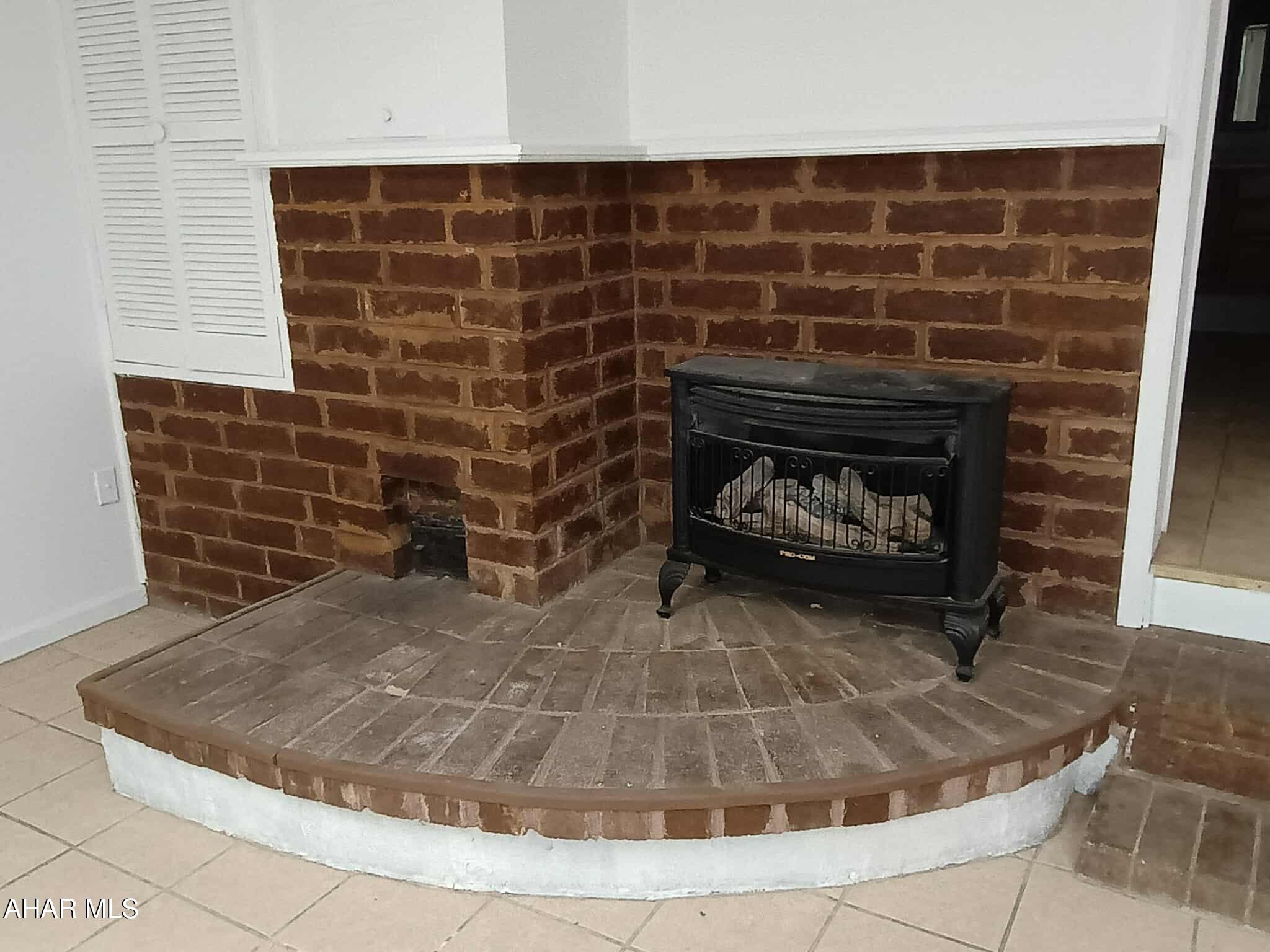 Llyswen - Residential Lease