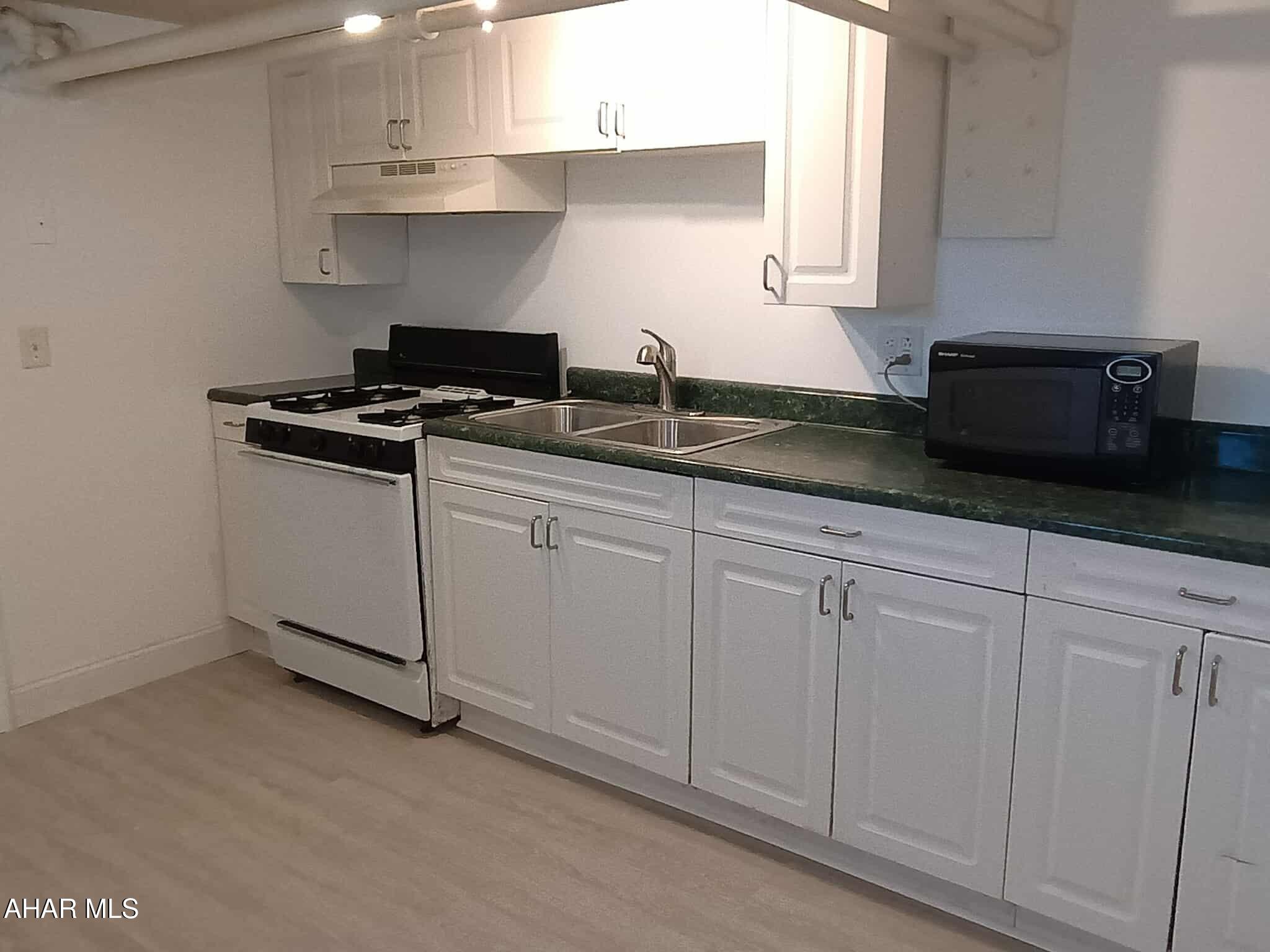 Llyswen - Residential Lease