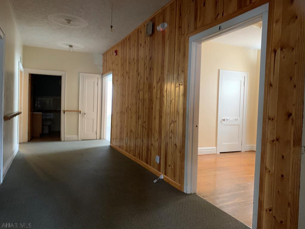 Unknown - Commercial Sale