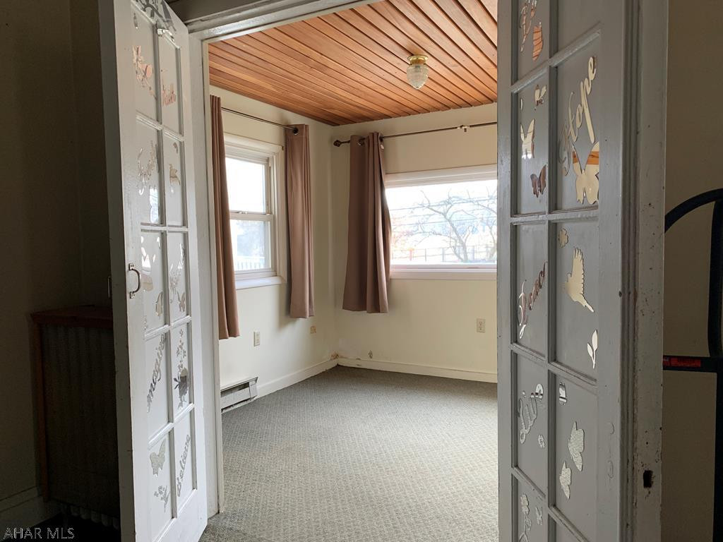 Unknown - Commercial Sale