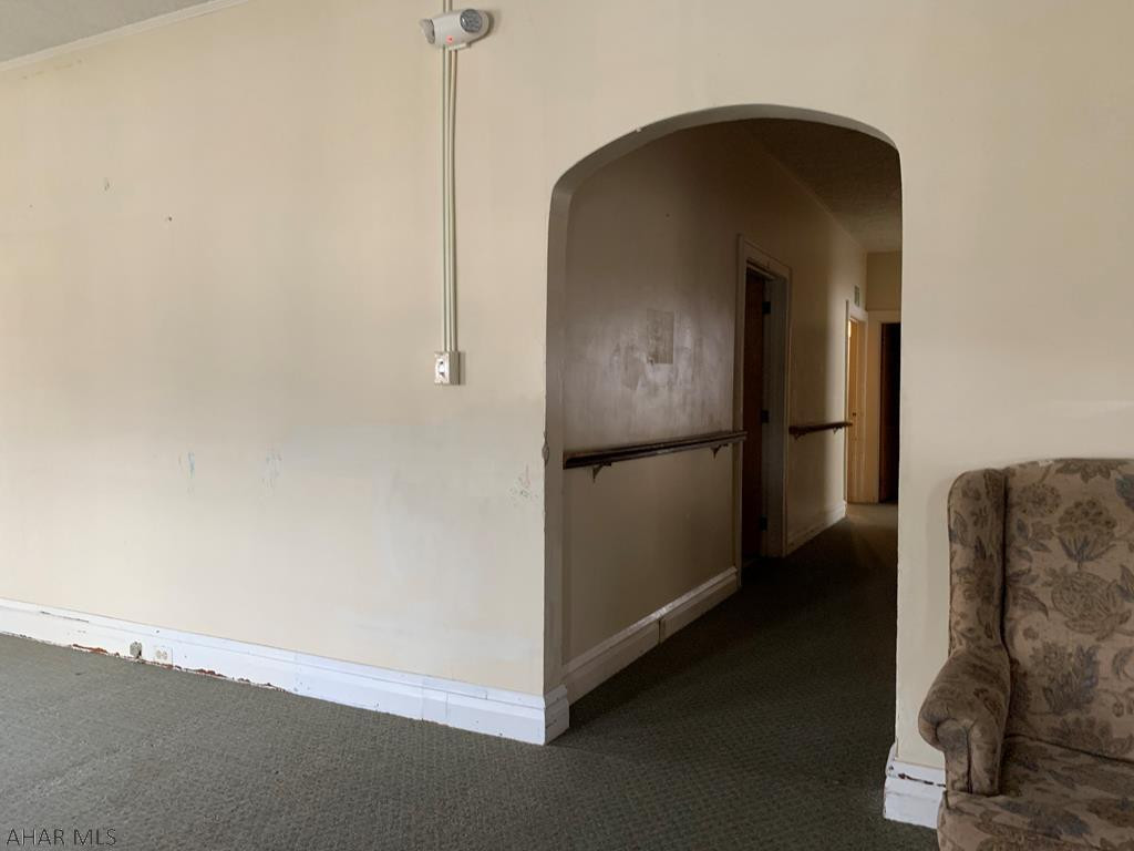 Unknown - Commercial Sale