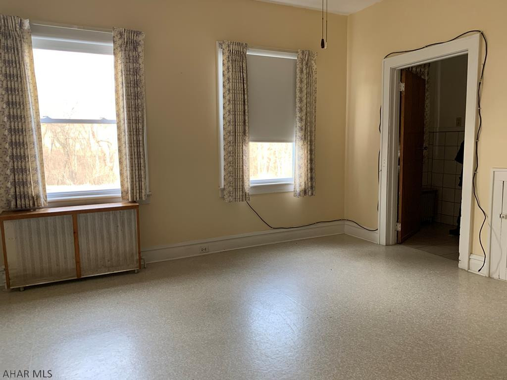 Unknown - Commercial Sale