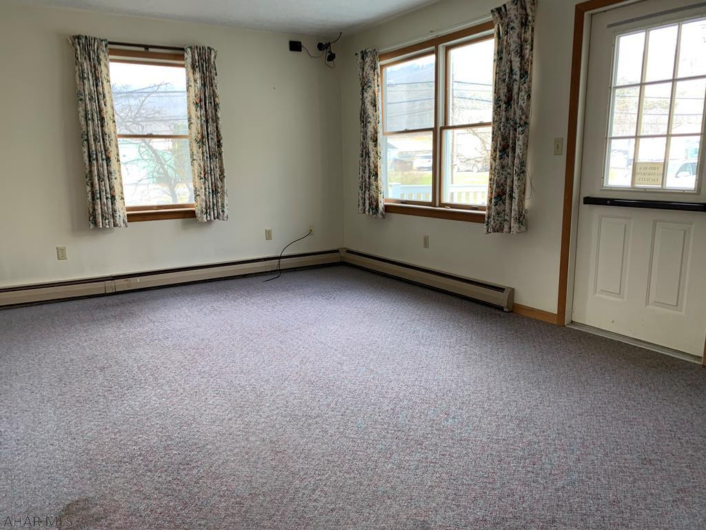 Unknown - Commercial Sale