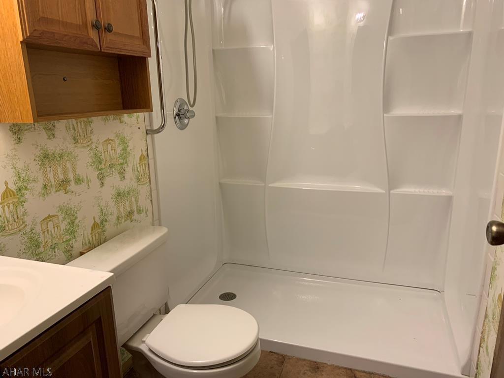 Unknown - Commercial Sale