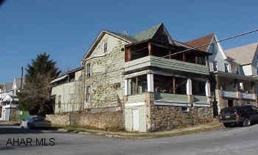 Call listing agent for red tag items.  All seperate utilities / 3-car brick garage / Oil heat / No Sign. Key for garage at the Listing Office.  All seperate utilities - No sign -  3 car brick garage - Oil heat.