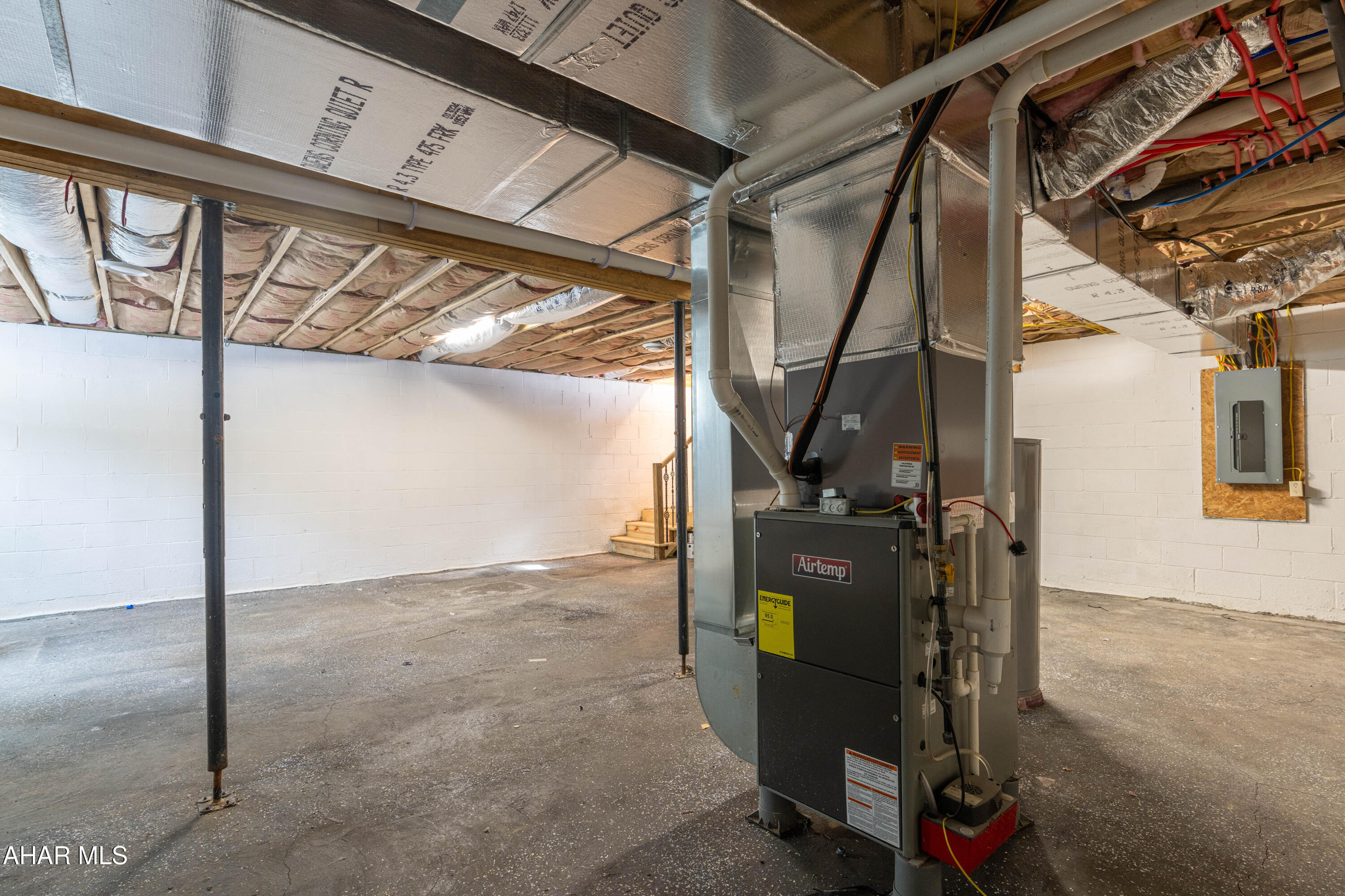 Glendale Yearound - Residential