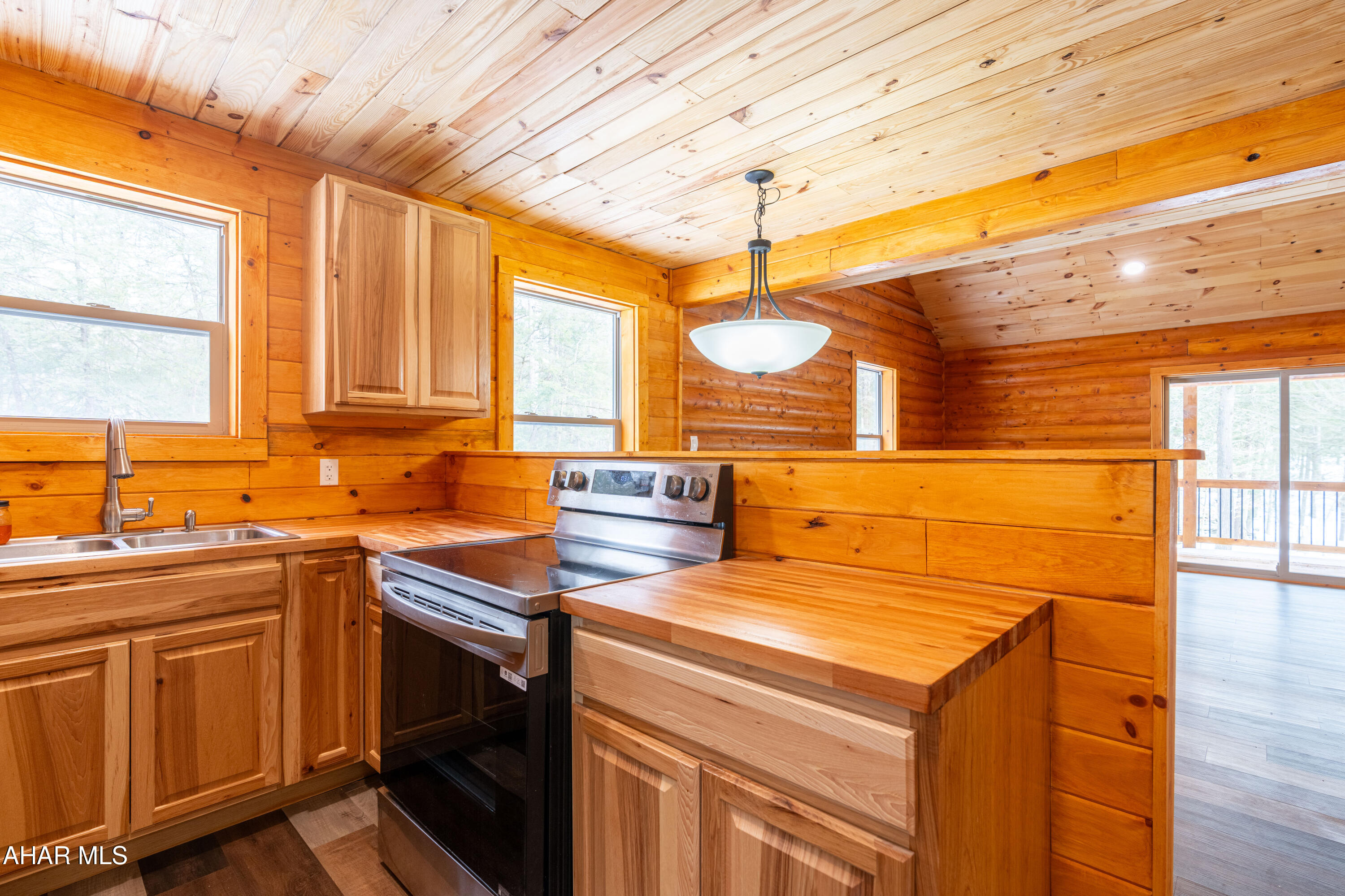 Glendale Yearound - Residential