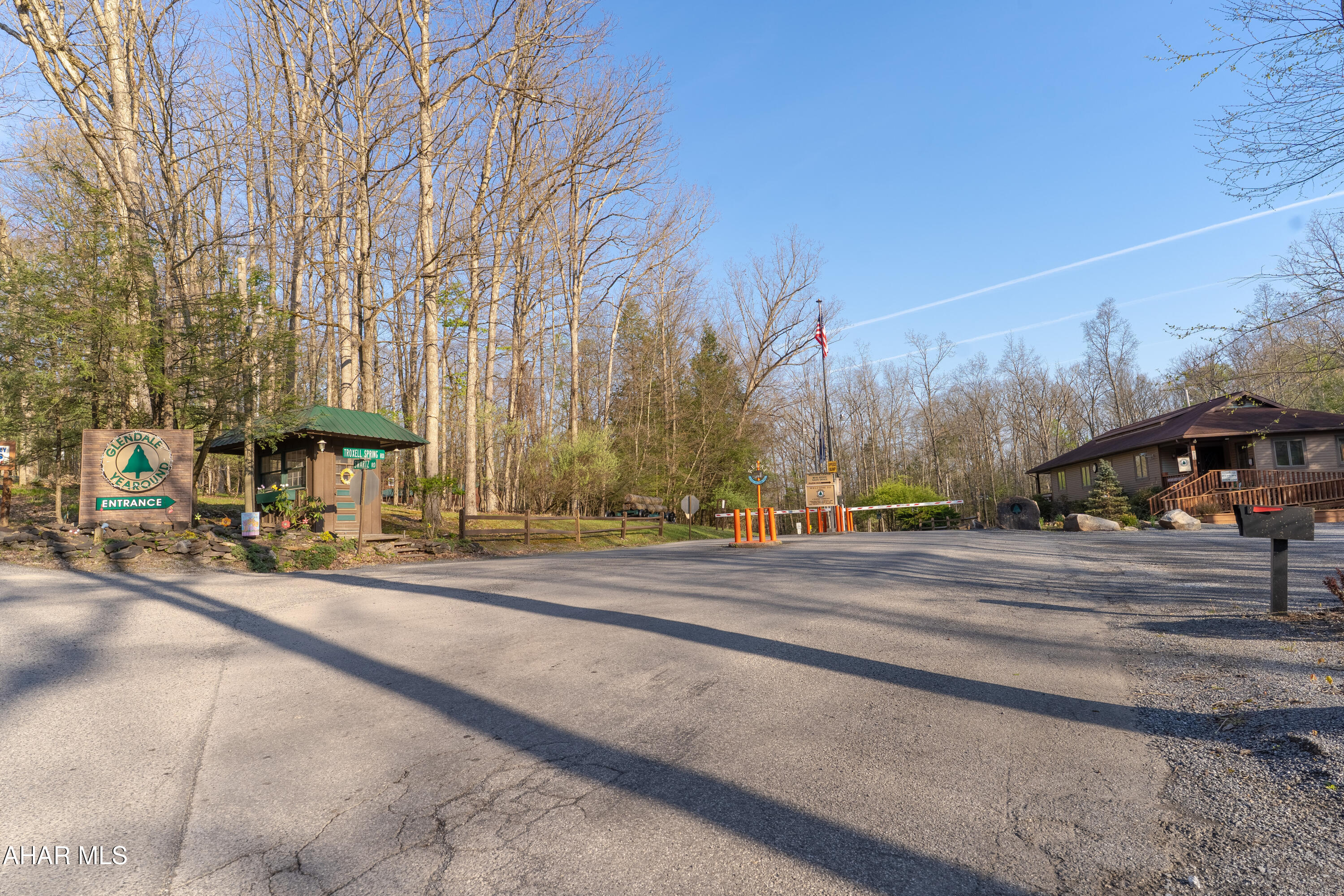 Glendale Yearound - Residential