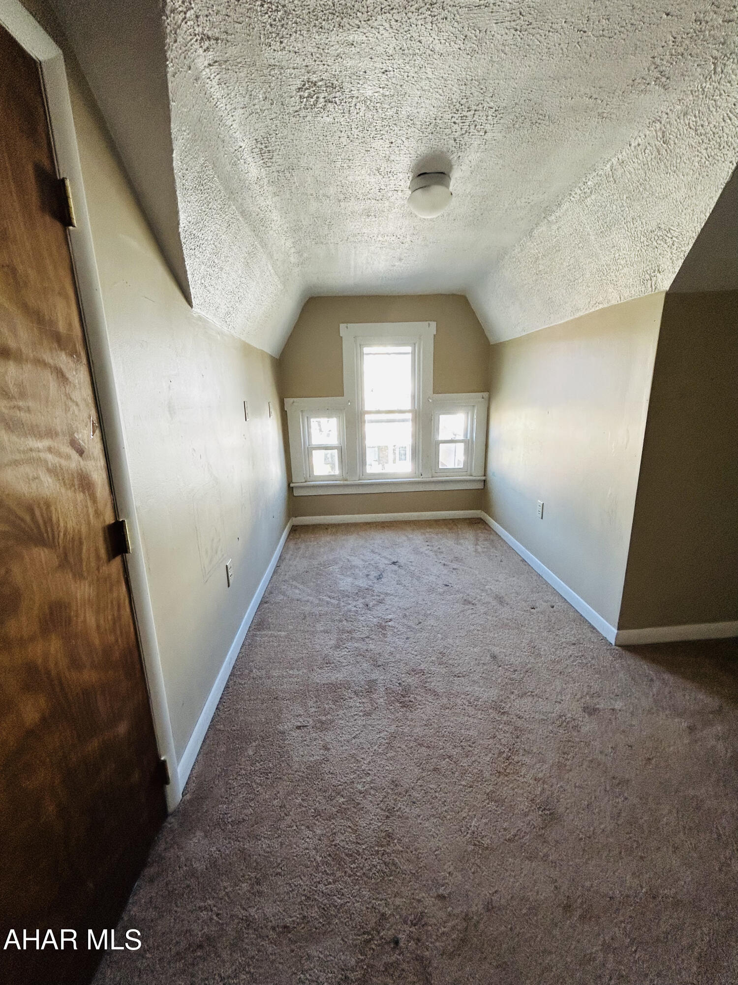 Juniata - Residential