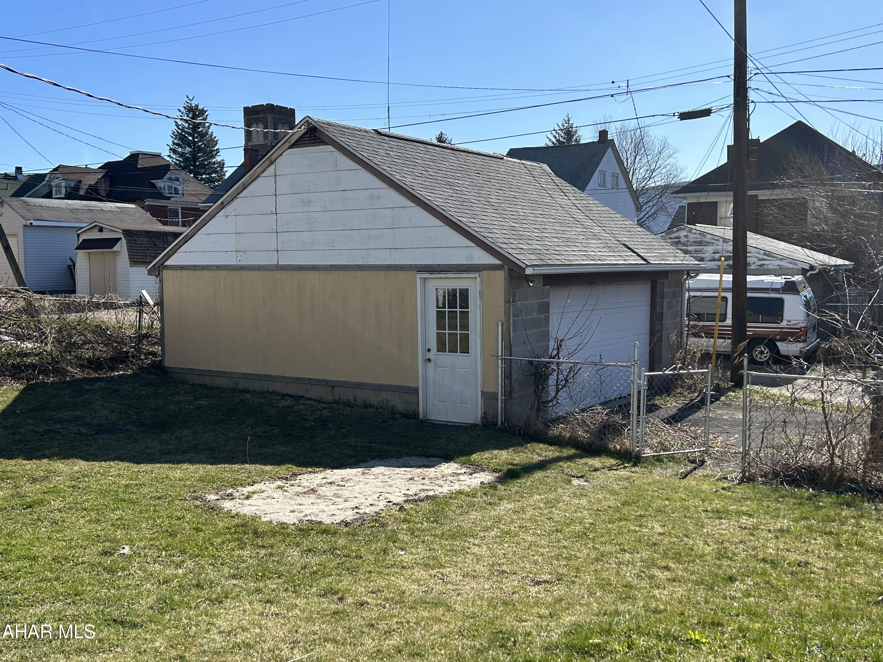 Juniata - Residential