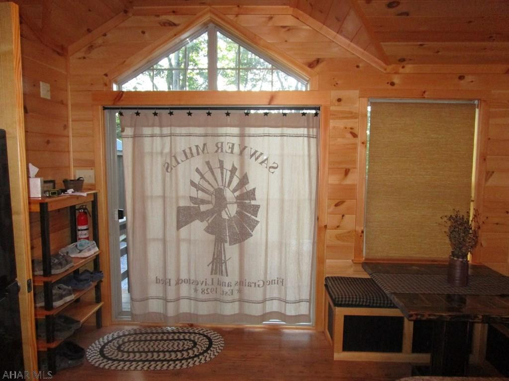 Glendale Yearound - Residential