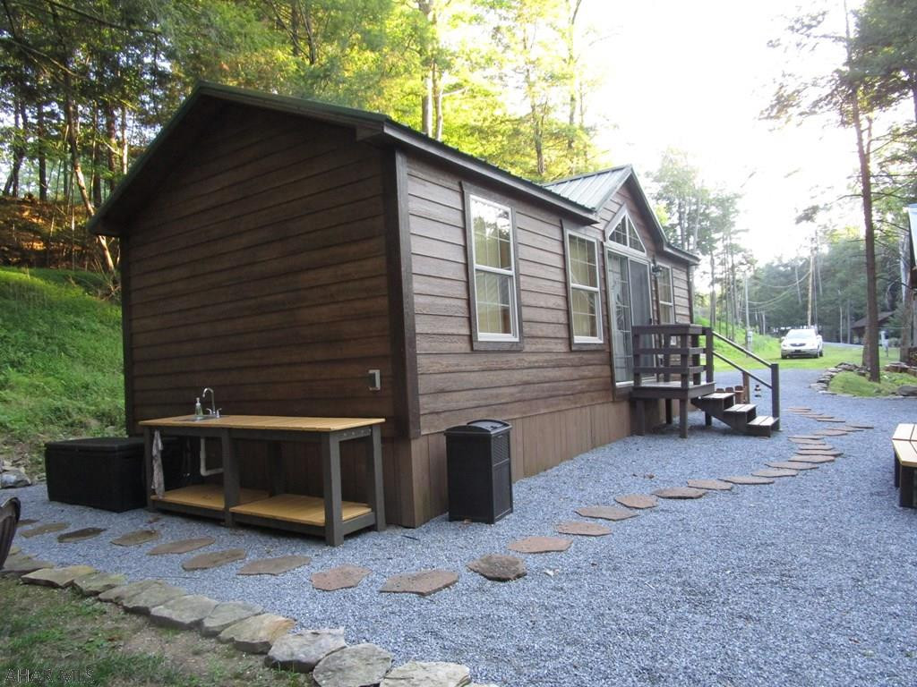 Glendale Yearound - Residential