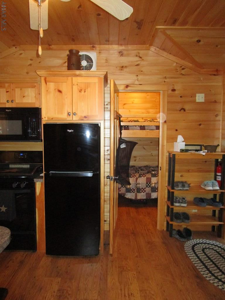 Glendale Yearound - Residential