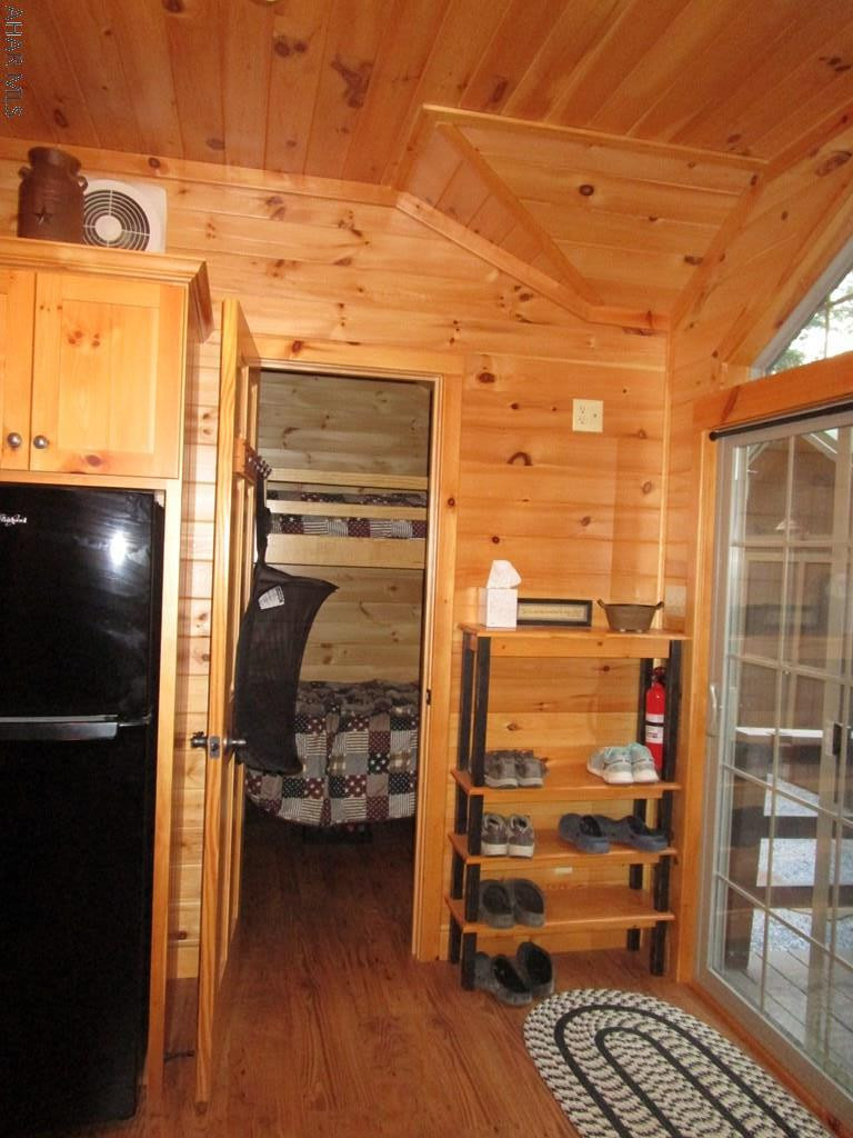 Glendale Yearound - Residential