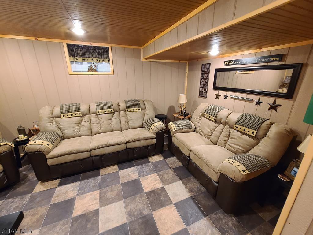 Glendale Yearound - Residential