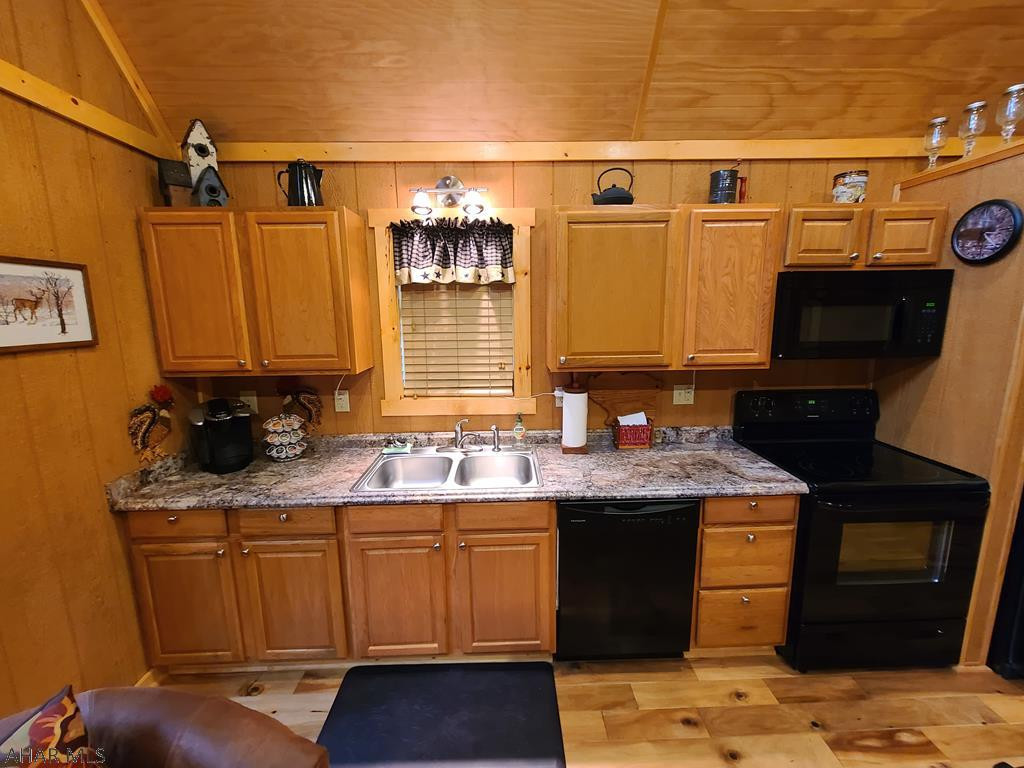 Glendale Yearound - Residential