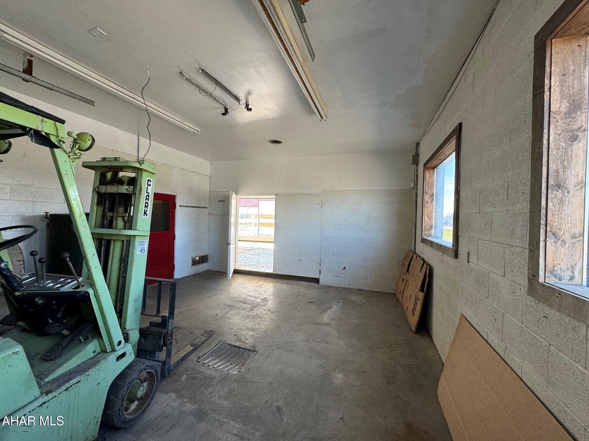 None - Commercial Lease