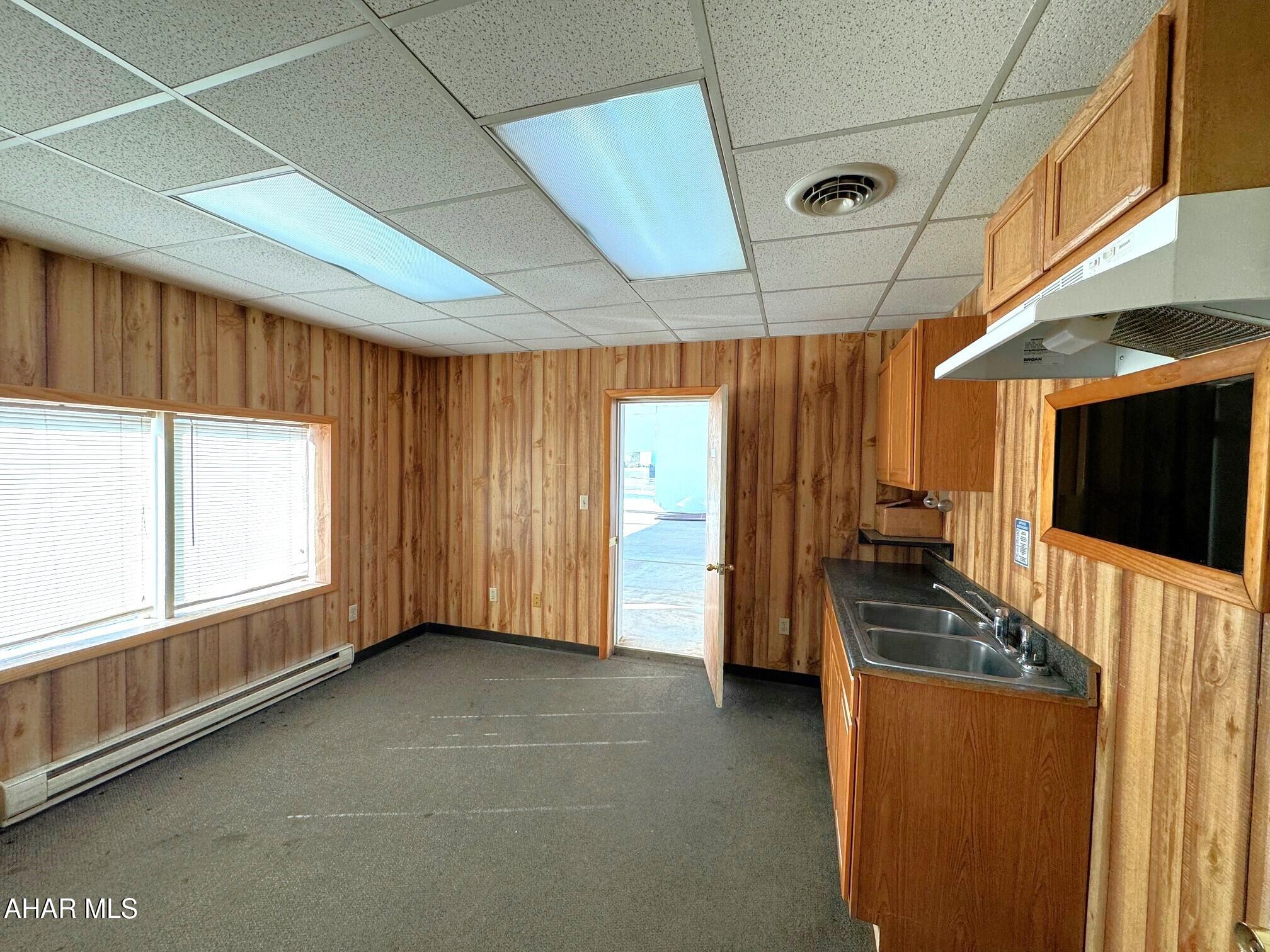 None - Commercial Lease