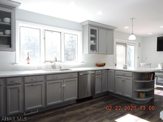 Hickory Hills - Residential