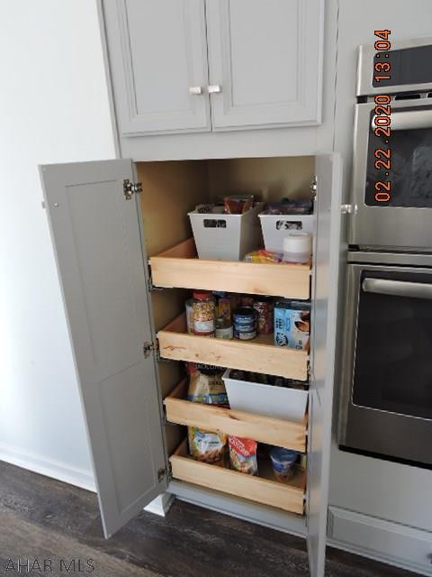 Hickory Hills - Residential