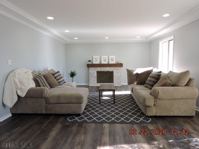 Hickory Hills - Residential