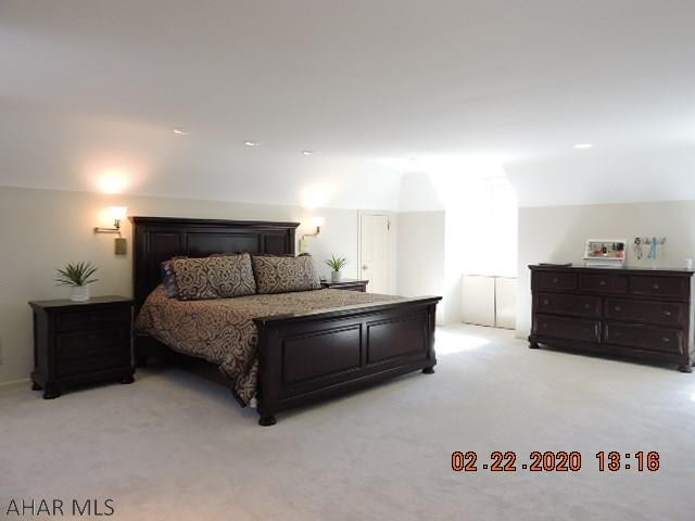 Hickory Hills - Residential