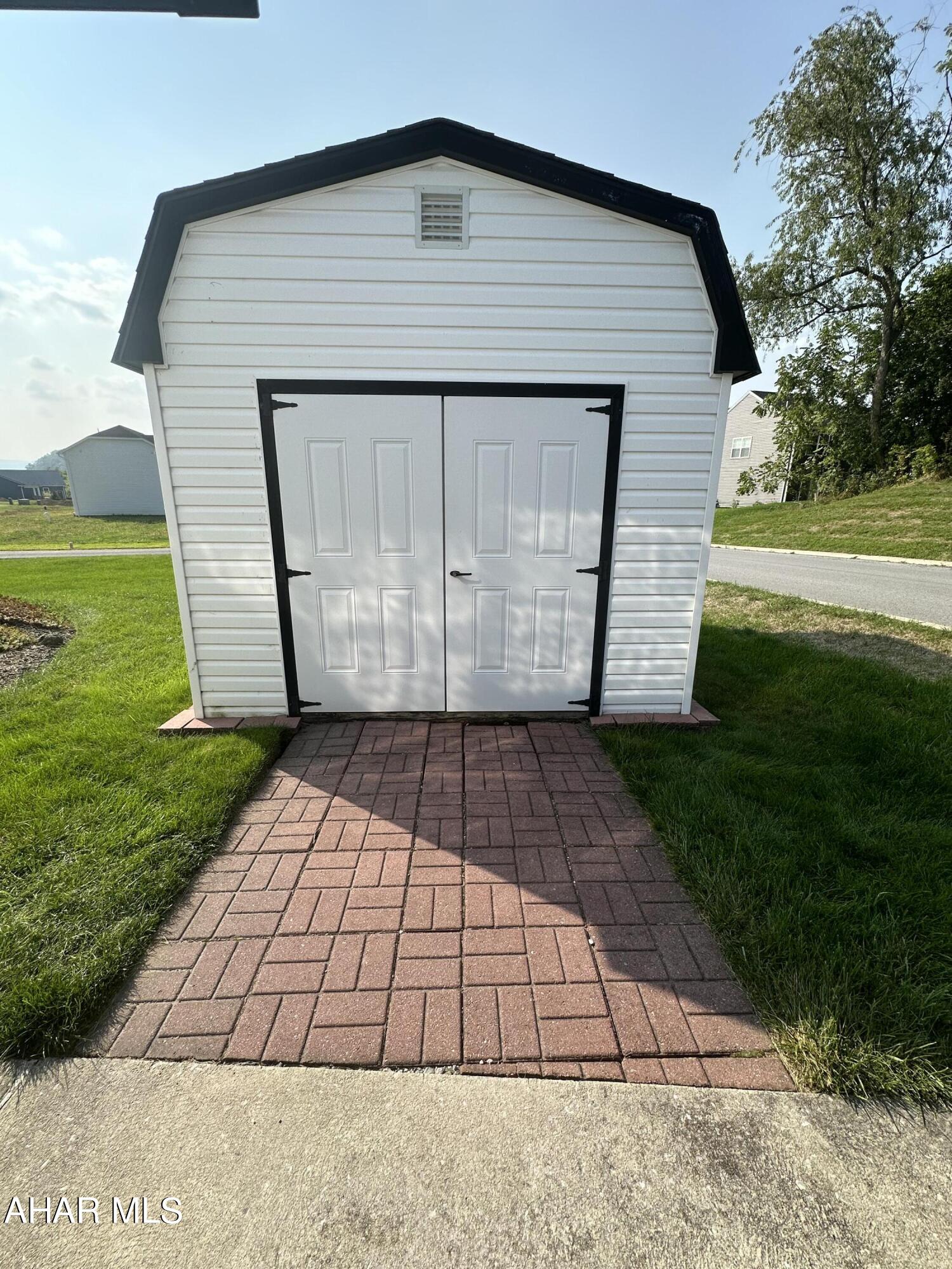 Rolling Hills - Residential