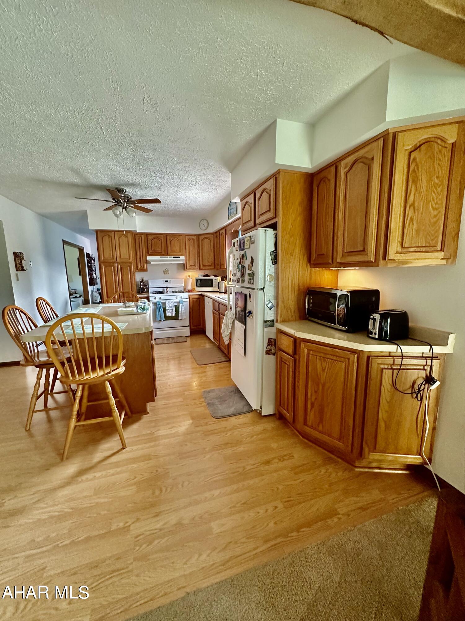 Rolling Hills - Residential