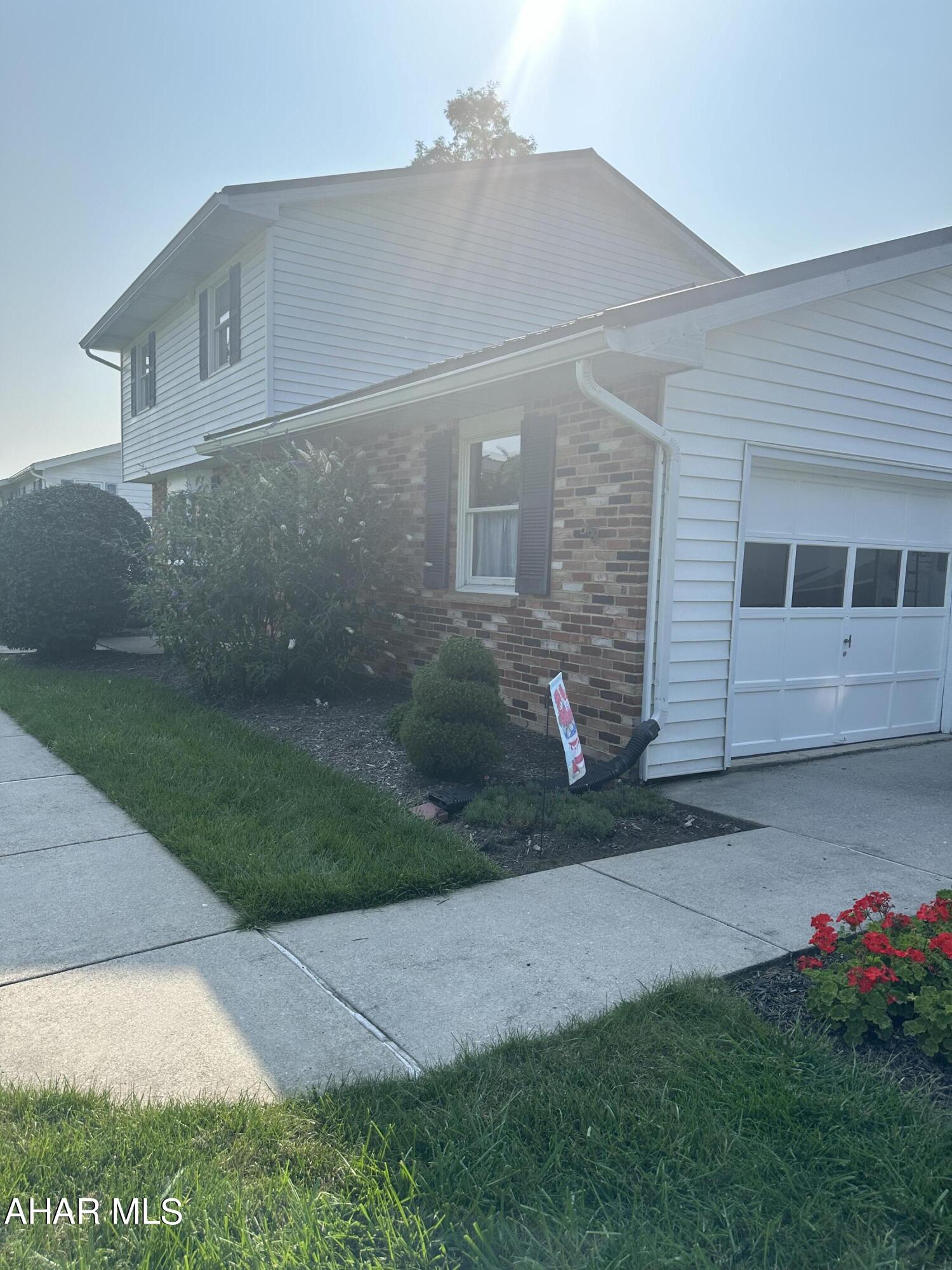 Rolling Hills - Residential