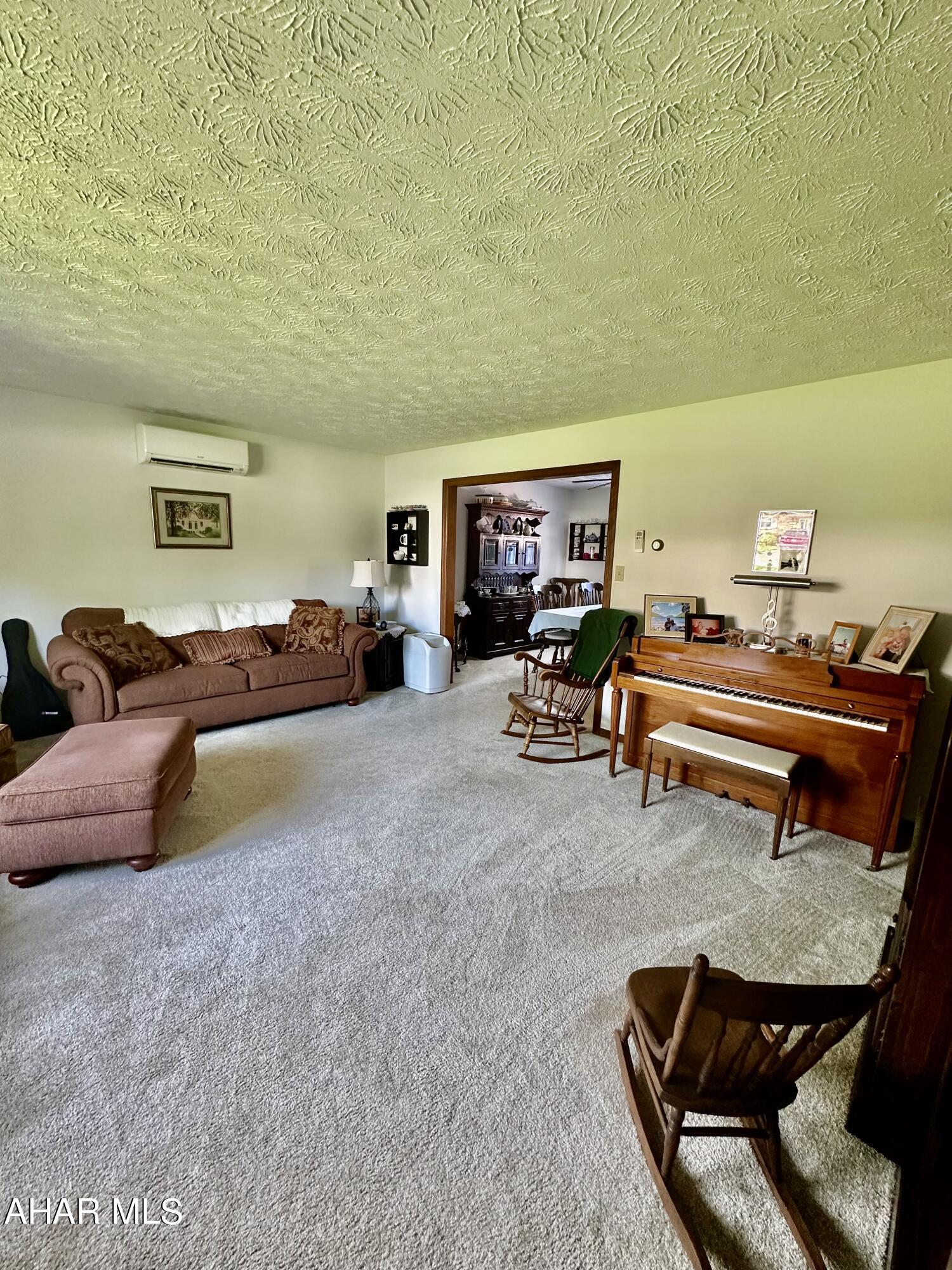 Rolling Hills - Residential