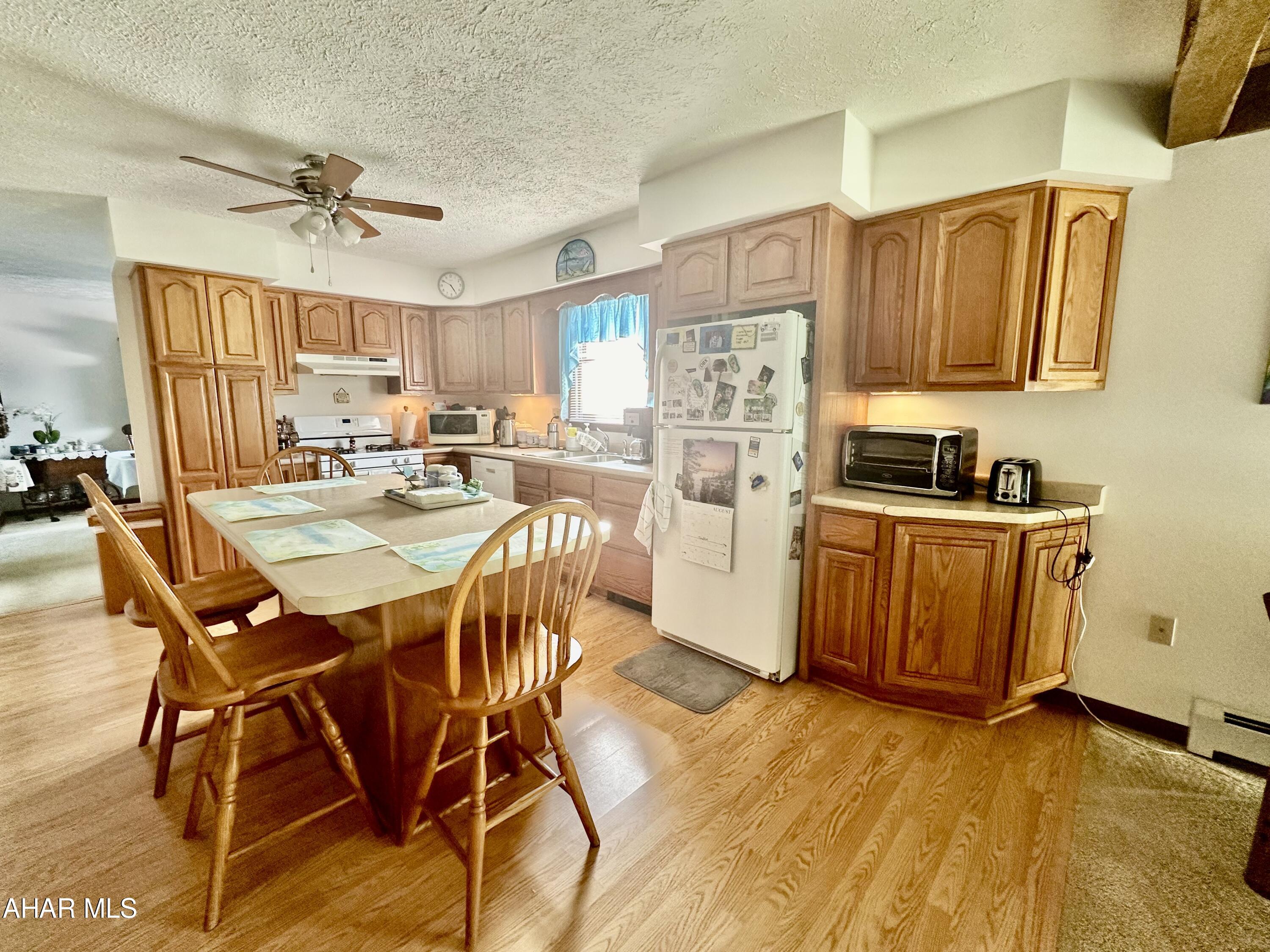 Rolling Hills - Residential