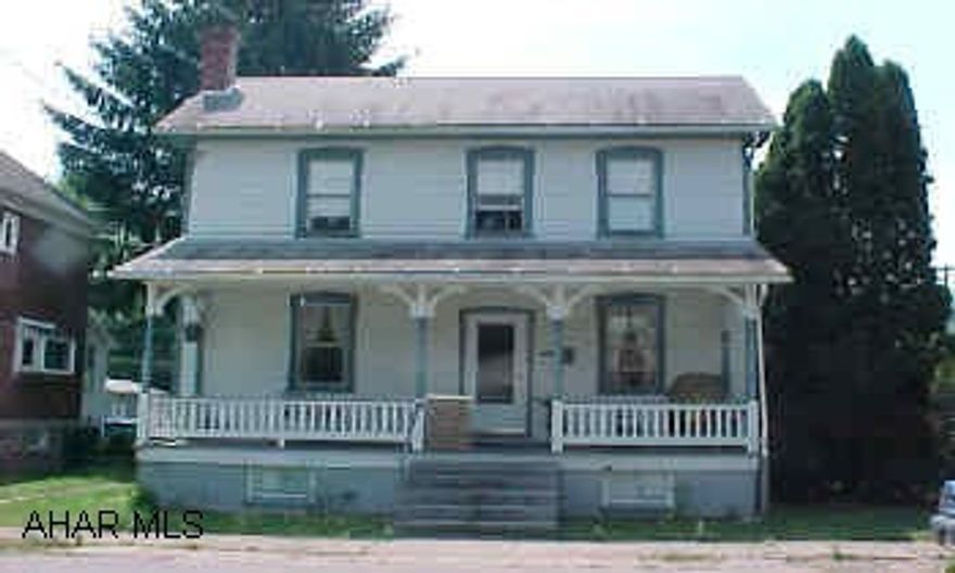 A must see interior. Large rooms, original woodwork, pocket doors. Very well maintained, well kept home. Fllod zone: Insurance runs $575.00 yr. Home Warranty! NO SHOWINGS UNTIL JULY 20, 2005.